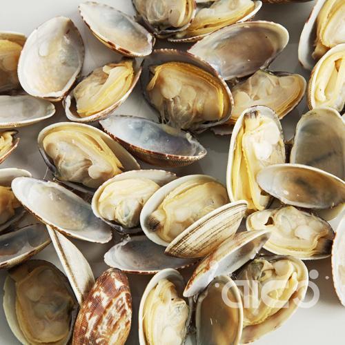 Frozen cooked short necked clam